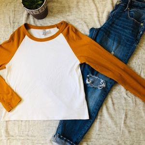 RIBBED BASEBALL LONGSLEEVE